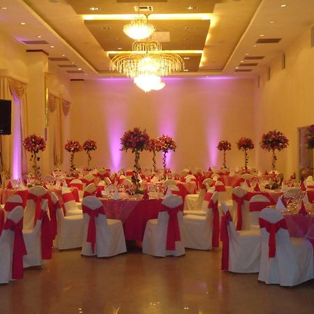 Hotel Emperador อัมบาโต ภายนอก รูปภาพ