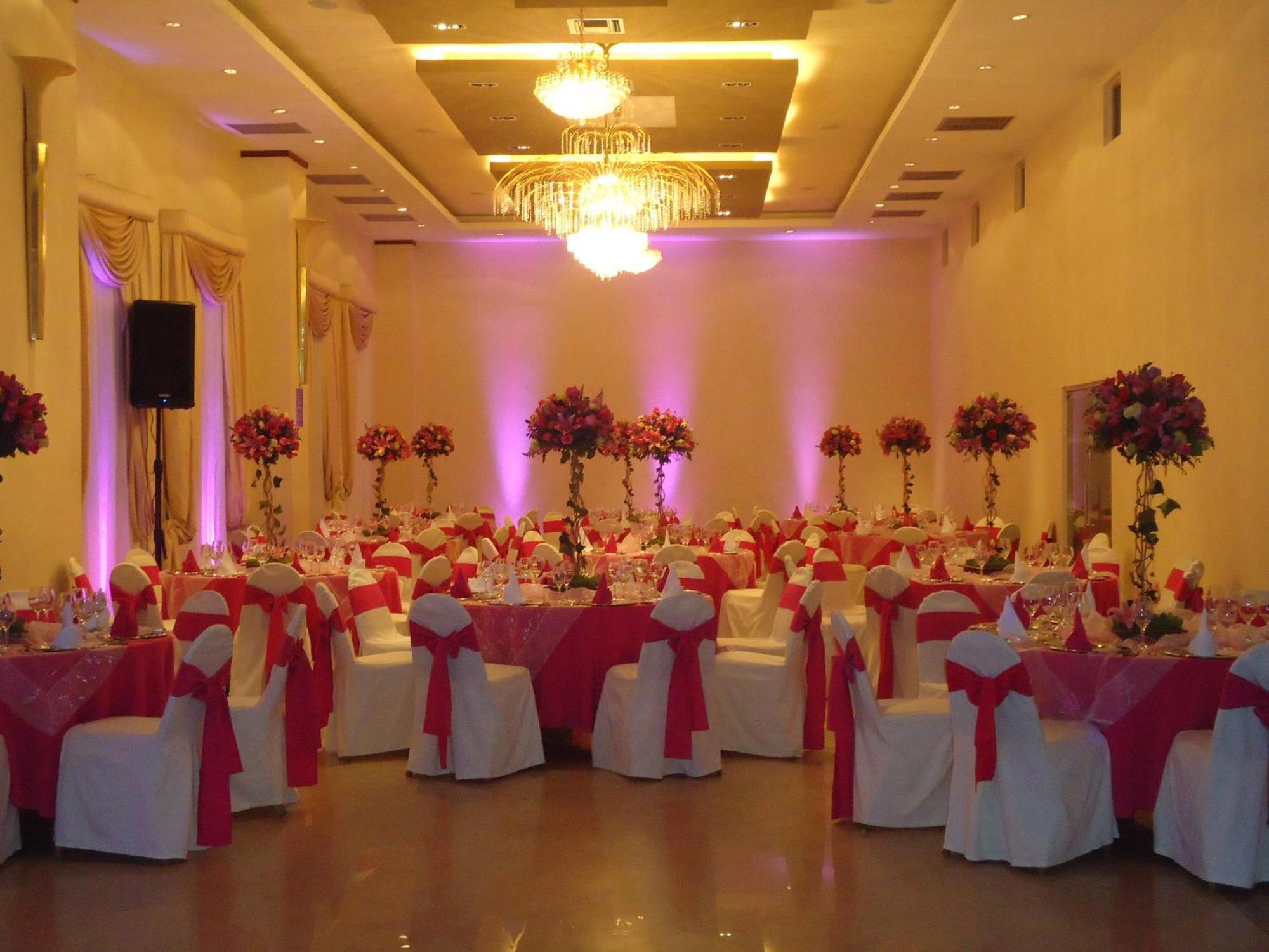 Hotel Emperador อัมบาโต ภายนอก รูปภาพ