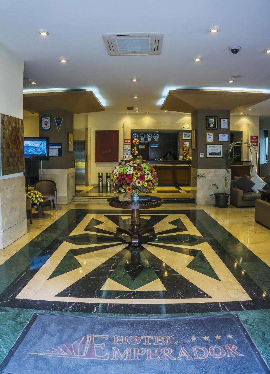 Hotel Emperador อัมบาโต ภายนอก รูปภาพ
